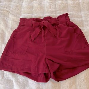 NWT Woman’s size L Maze shorts